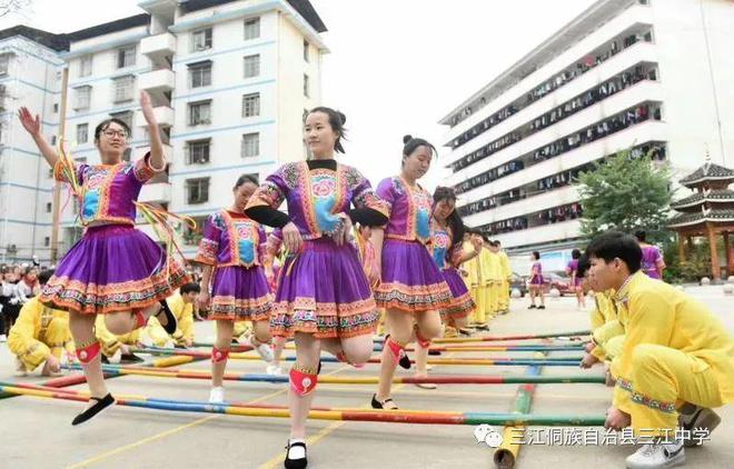 ayx爱游戏体育官方网站三江中学、三江县民族高级中学2022年招生简章(图3)